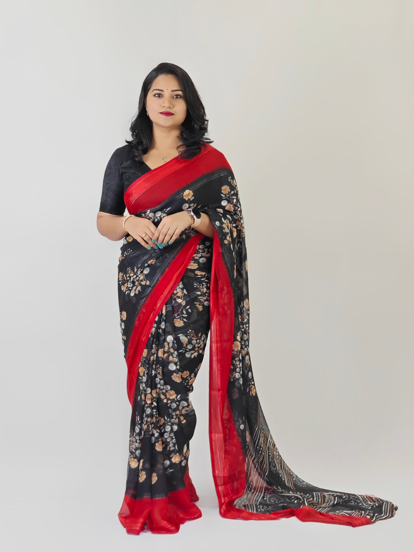 Gorgeous Chiffon Jari Sarees with All-Over Flower Print