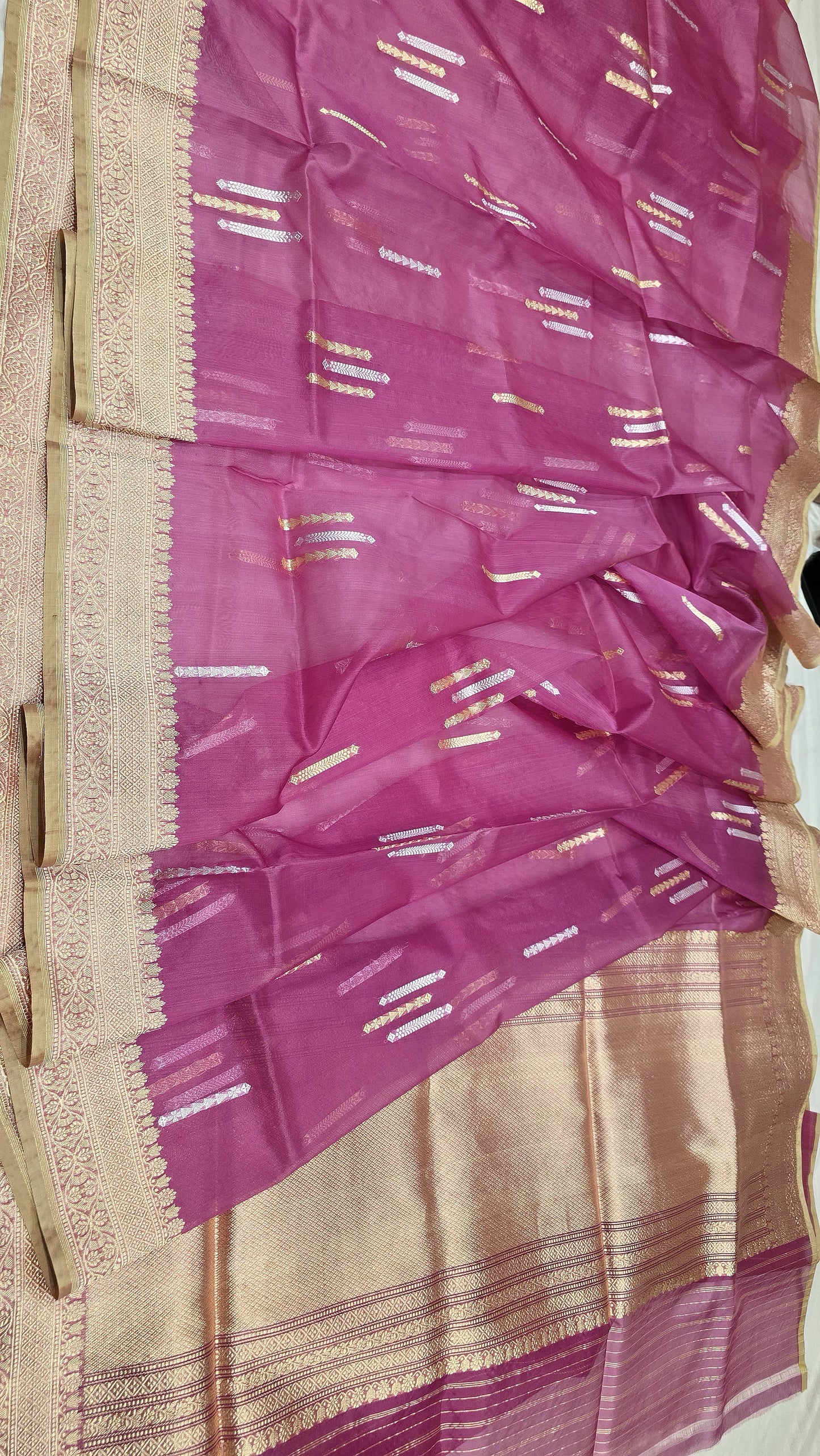 Exquisite Banarasi Kora Silk Saree with Sona Rupa Kadiyal Border and Double Kora Blouse
