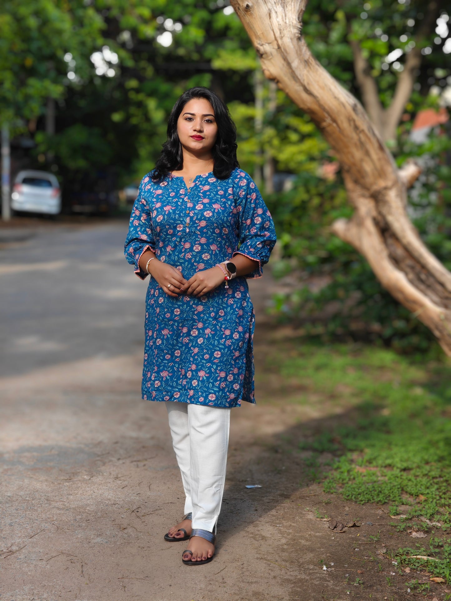 Blue Cotton Floral Print Regular Tunic 4101