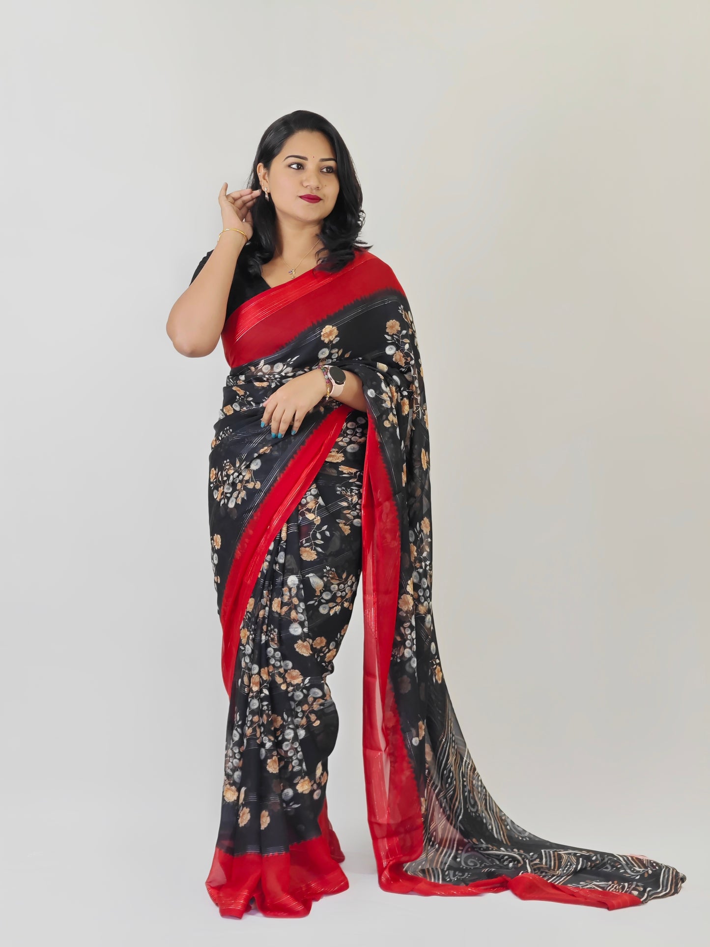 Gorgeous Chiffon Jari Sarees with All-Over Flower Print