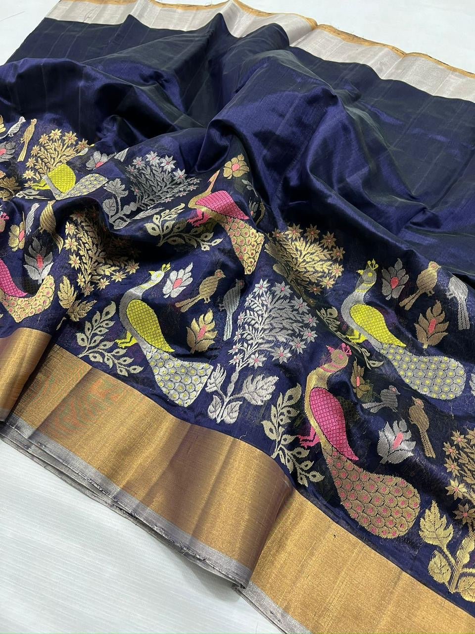 Handloom Sarees - Mani's Fashions