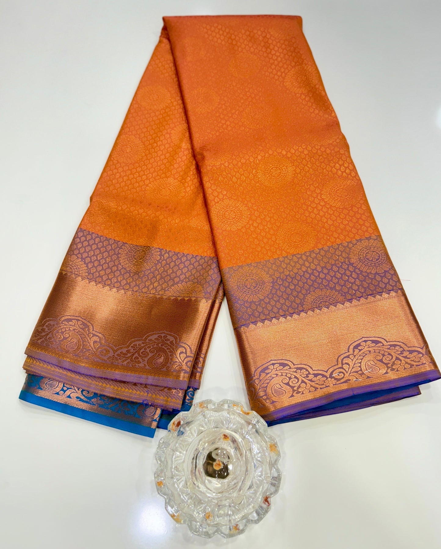 Soft Silk Saree with Traditional Zari Border and All-Over Weaving Design for Women