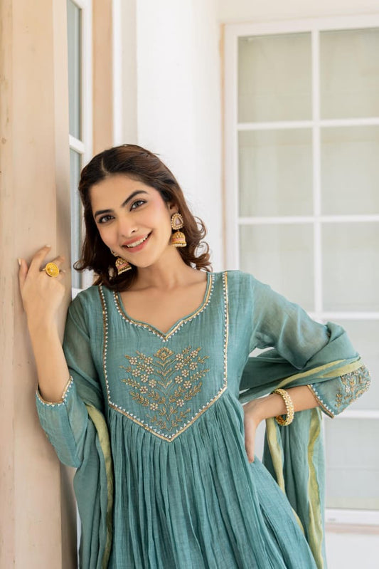 Pure Mul Chanderi Kurta Pant Dupatta Set with Hand Embroidery – Elegant Festive Wear for Women