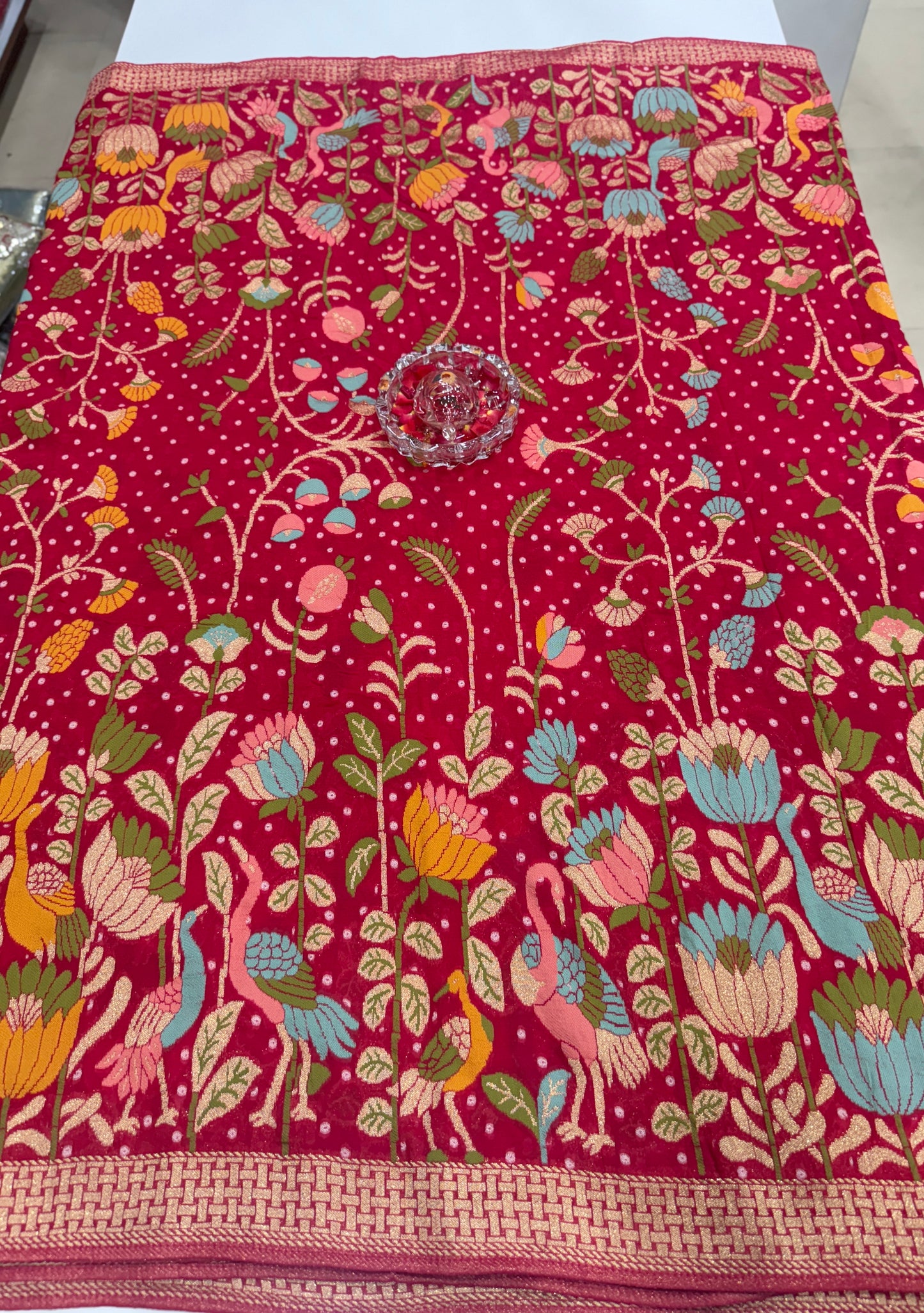 Pure Kaddi Georgette Zari Weaving Saree in Deep Pink with Paisley and Floral Motifs – Premium Festive & Wedding Wear Saree for Women