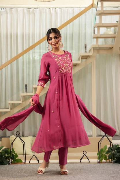 Mul Chanderi Kurta Pant Dupatta Set with Embroidery Work – Women’s Ethnic Wear (Sizes M–3XL)