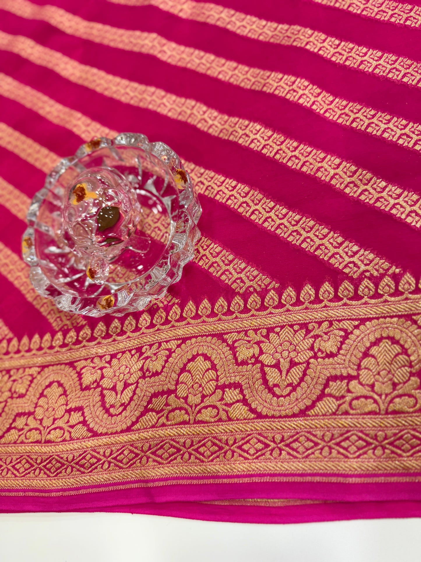 Pure Kaddi Georgette Silk Saree with Gold Zari Weaving – Silkmark Certified Handwoven Saree for Women