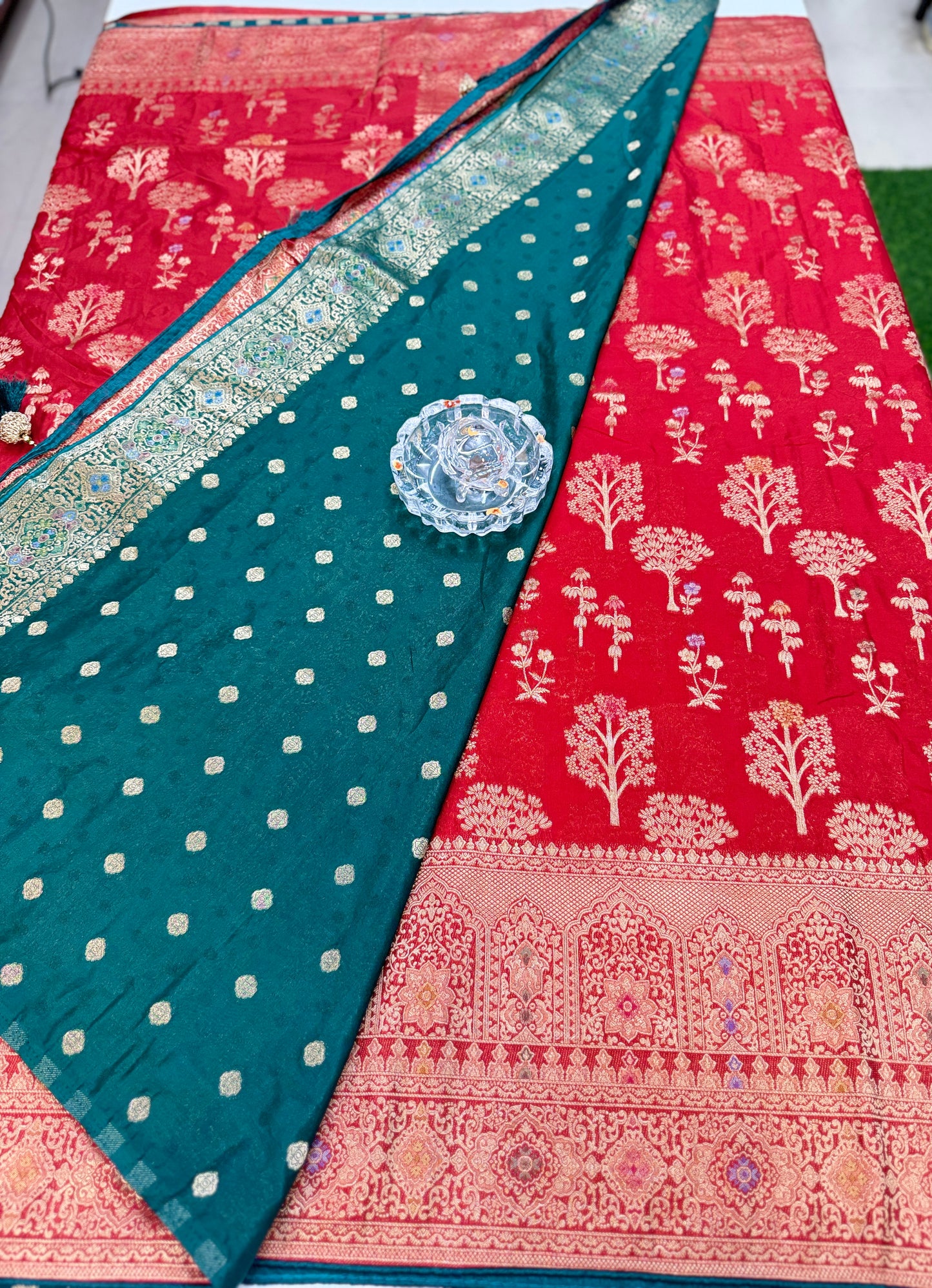 Soft Makhmal Silk Saree with 11-Shade Meenakari Weaving and Grand Pallu – Heritage Wedding Saree for Women