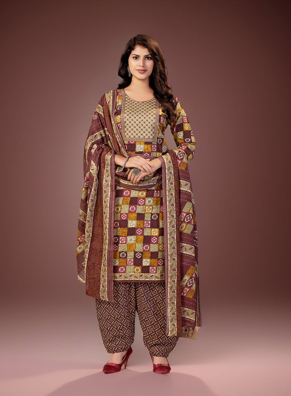 Muska Cotton Embroidered Kurta Patiala Suit Set with Malmal Dupatta fo ...