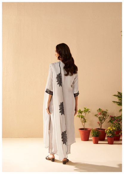 Crush Shimmer Kurta Pant Dupatta Set with Elegant Detailing Work for Women – Sizes M to XXL