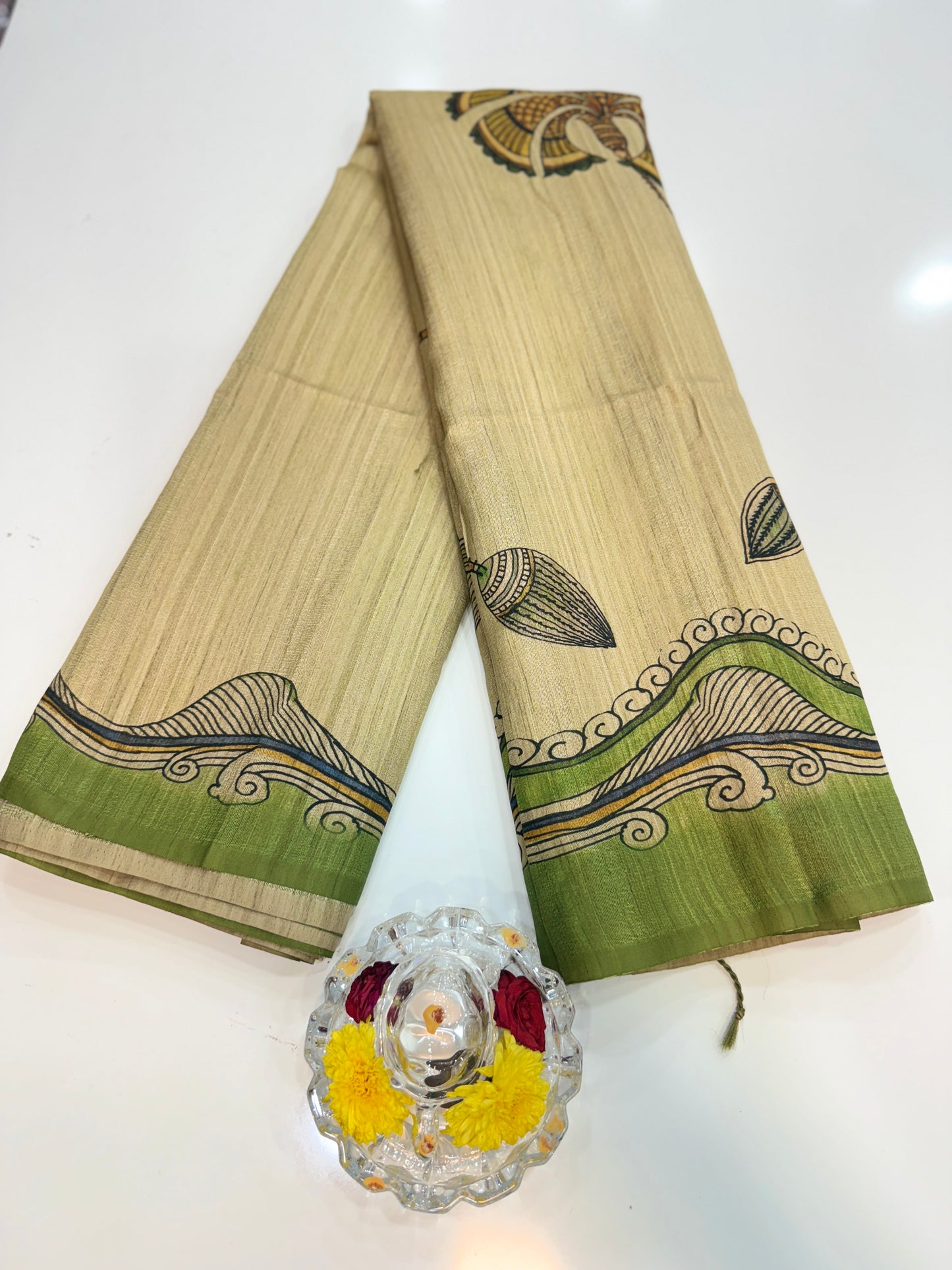 Silk Blend Printed Saree with Traditional Art Motifs and Glossy Texture – Festive Wear for Women