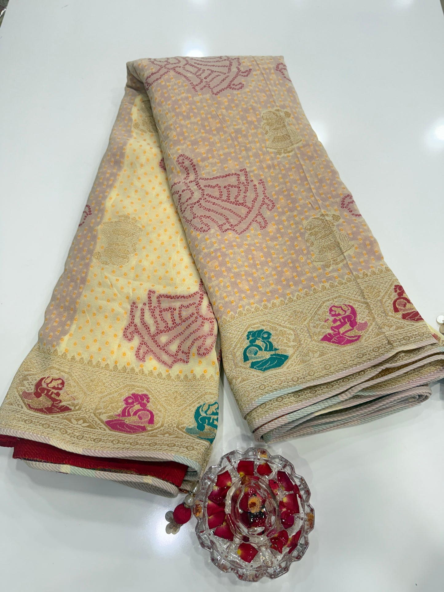 Pure Kaddi Georgette Zari Weaving Saree in Ivory Cream with Multi-Colour Meenakari-Style Floral Design – Festive and Wedding Wear Saree for Women