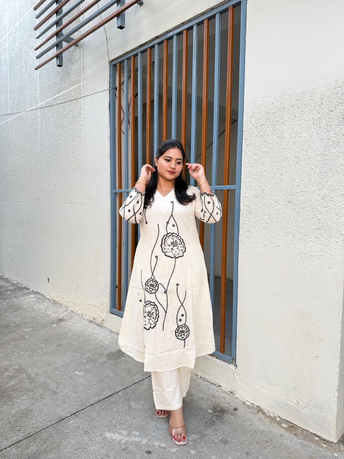 Flex Cotton Kurti Pant Set with Elegant Embroidery – Ethnic Daily Wear for Women (Sizes 38 to 46)