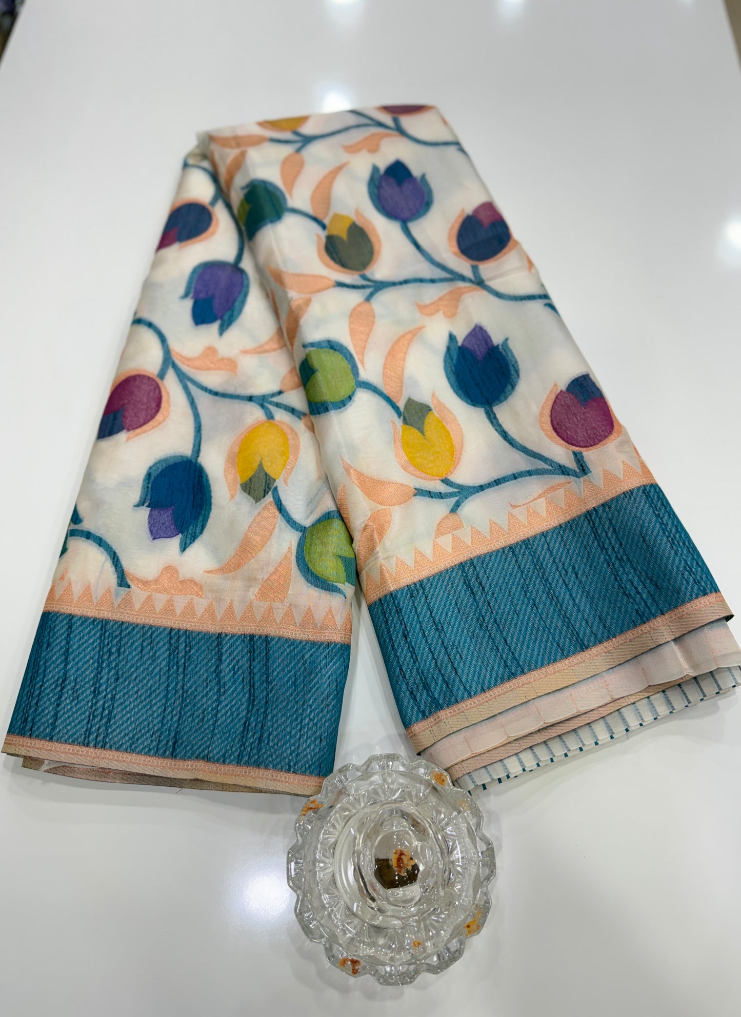 Soft silk floral printed saree with contrast blouse, lightweight festive wear saree for women