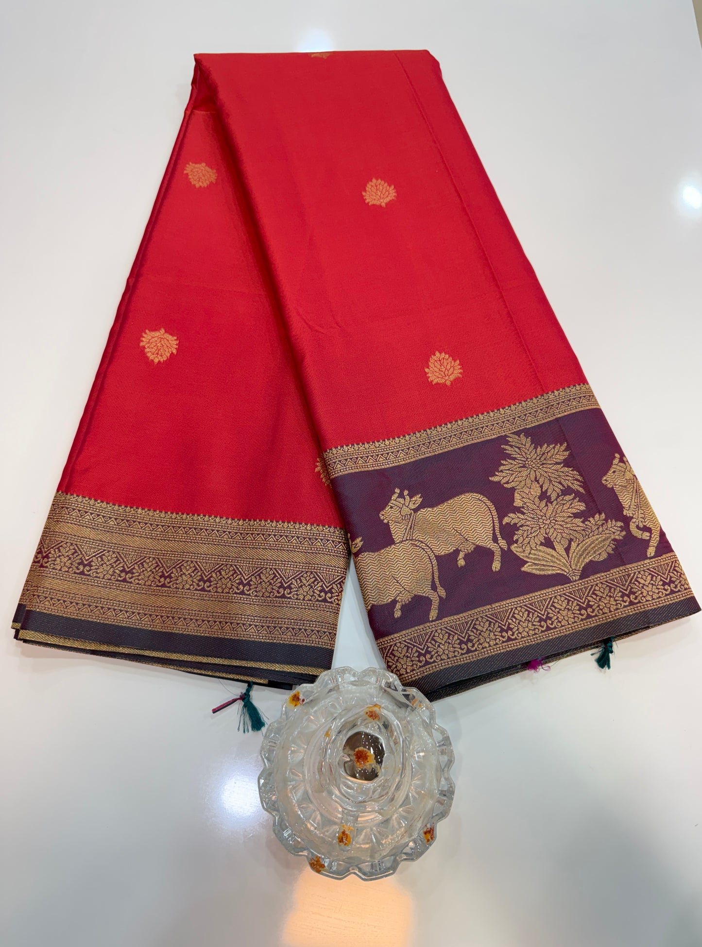 Handloom styled Silk Pichwai Saree with Woven Border and Contrast Blouse