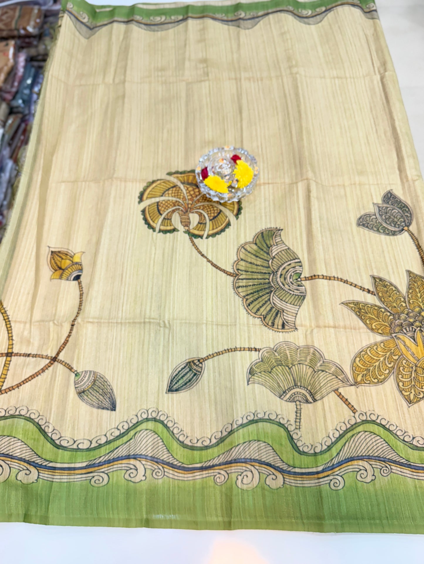 Silk Blend Printed Saree with Traditional Art Motifs and Glossy Texture – Festive Wear for Women