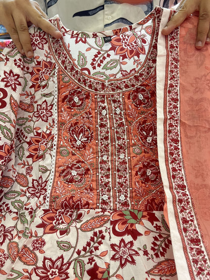 Regal Flair: Voluminous Anarkali Suit Set for Majestic Elegance