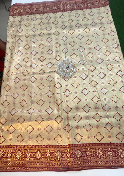 Kanjivaram Soft Silk Saree with Meenakari Weaving, Broad Pattu and Potli Tassels – Wedding Silk Saree for Women