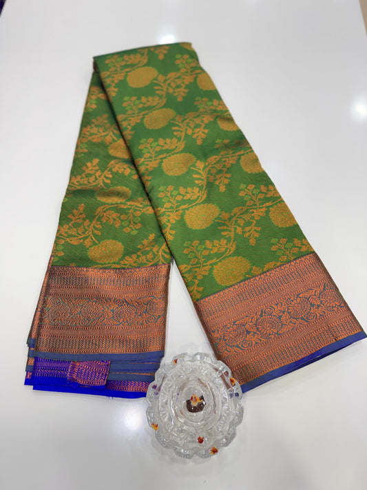 Soft Silk Saree with Samutrika Weaving and Contrast Zari Border for Women – Lightweight Festive Wear Saree