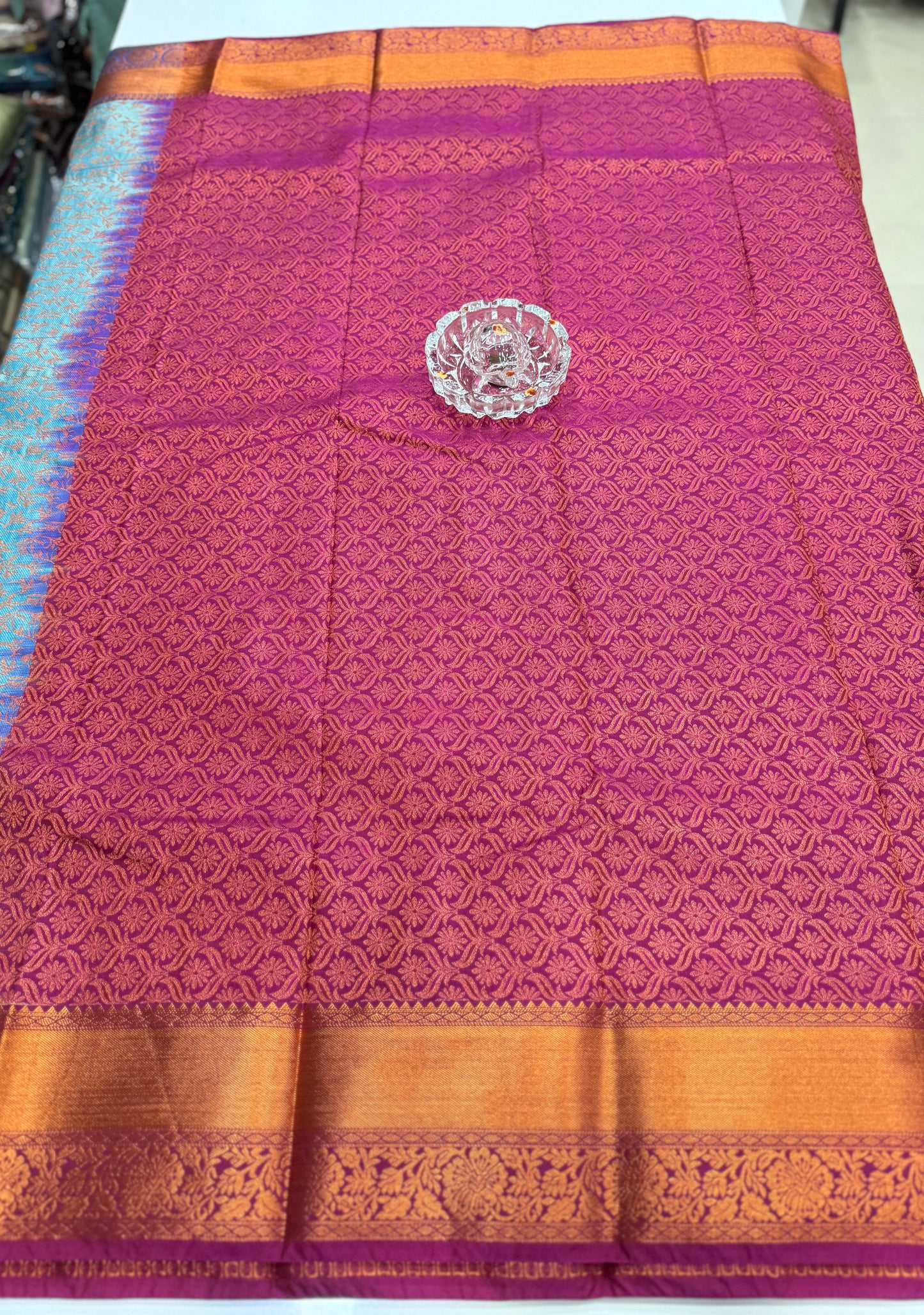 Soft Silk Saree with Samutrika Weaving and Contrast Zari Border for Women – Lightweight Festive Wear Saree