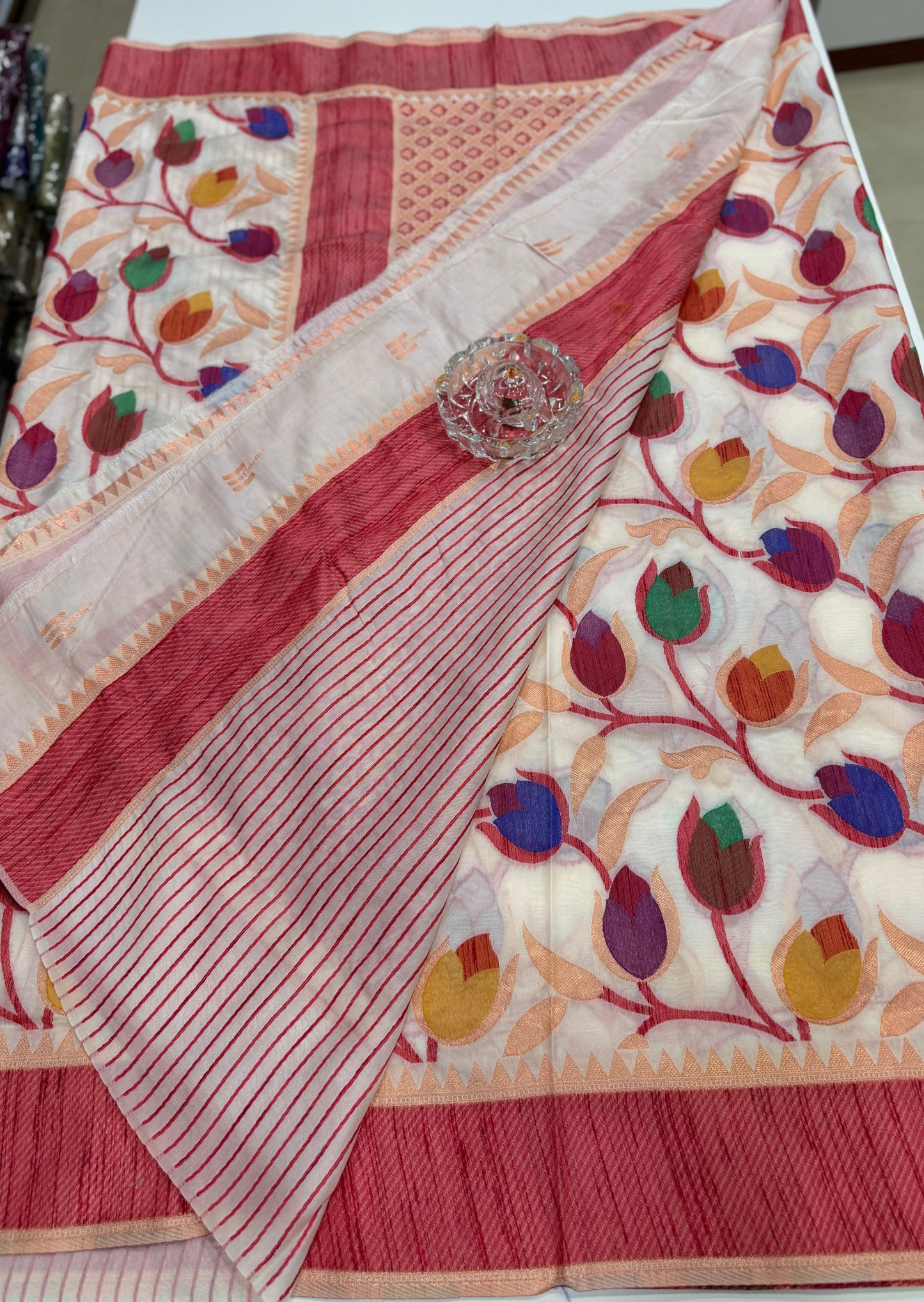 Soft silk floral printed saree with contrast blouse, lightweight festive wear saree for women
