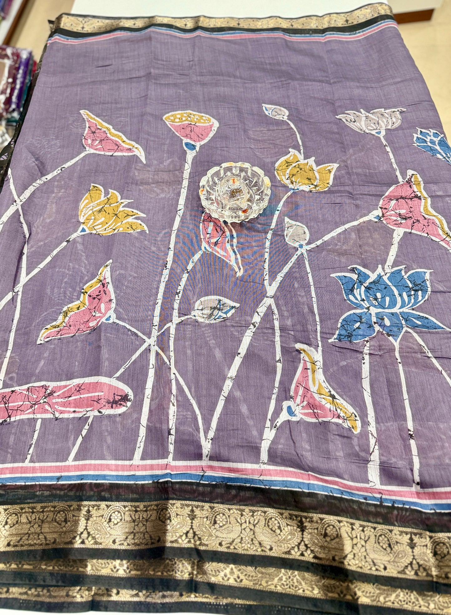 Chennuri silk style printed saree with traditional artwork border and unstitched blouse fabric for women