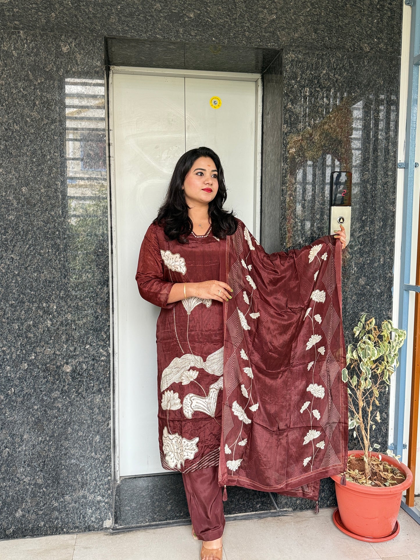 Crepe Kurta Pant Dupatta Set with Hand Detailing Work for Women – Sizes M to 3XL