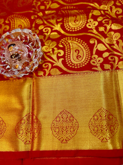 Bridal Kanchipuram Style Silk Saree with Rich Zari Border – Festive Wear