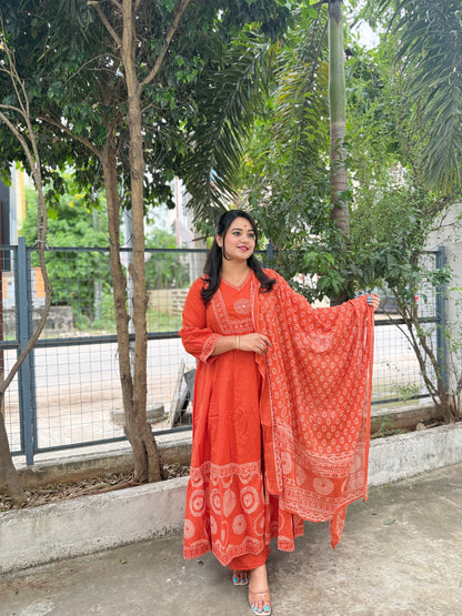 elegant rust cotton kurta set with mirror & sequin hand detailing