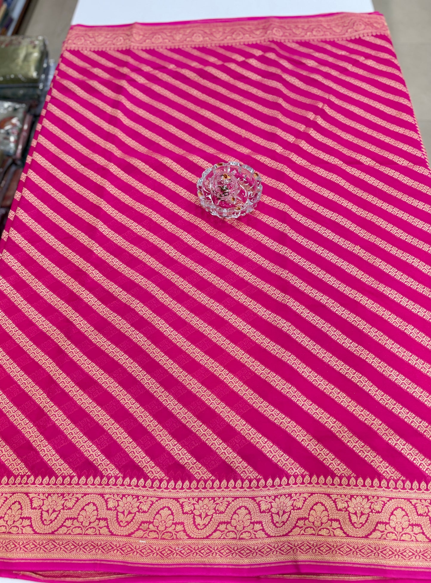 Pure Kaddi Georgette Silk Saree with Gold Zari Weaving – Silkmark Certified Handwoven Saree for Women