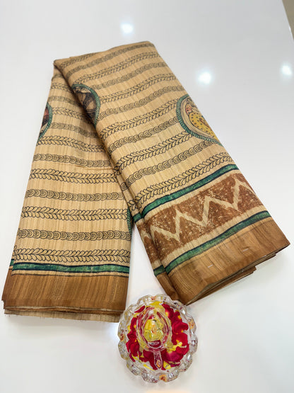 Silk Blend Printed Saree with Traditional Art Motifs and Glossy Texture – Festive Wear for Women