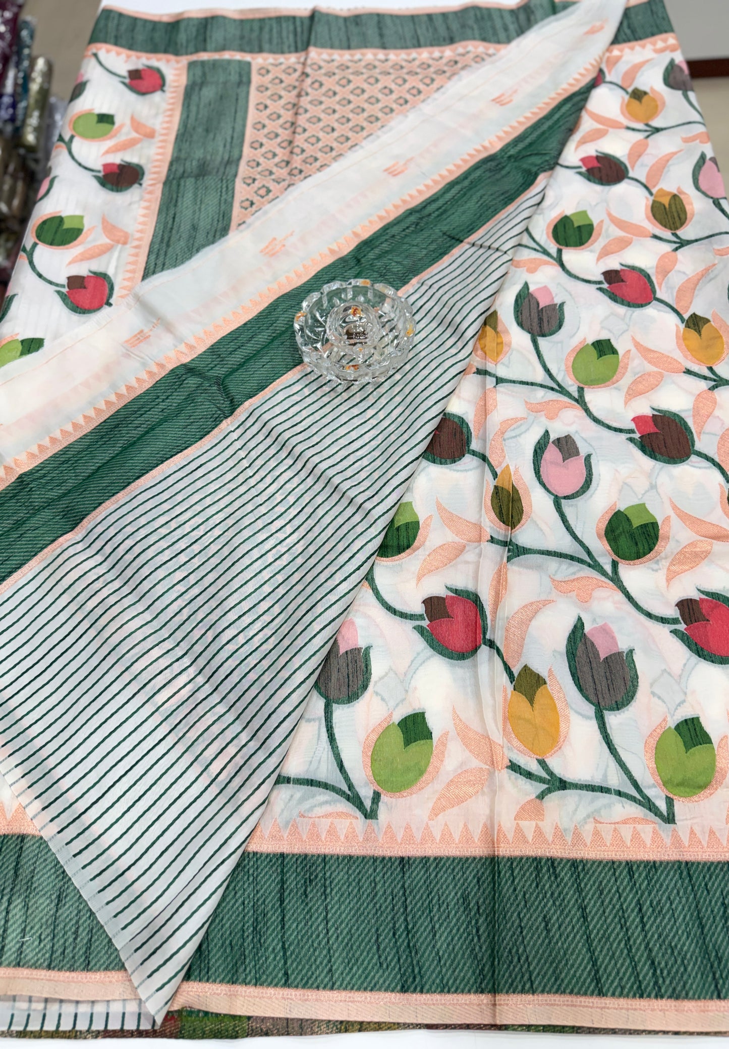 Soft silk floral printed saree with contrast blouse, lightweight festive wear saree for women