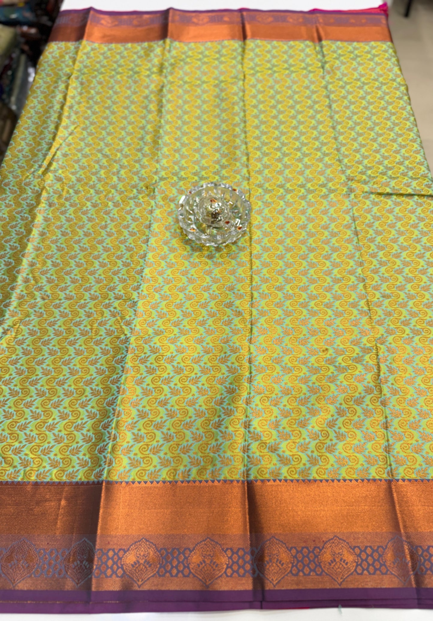 Soft Silk Saree with Samutrika Weaving and Contrast Zari Border for Women – Lightweight Festive Wear Saree