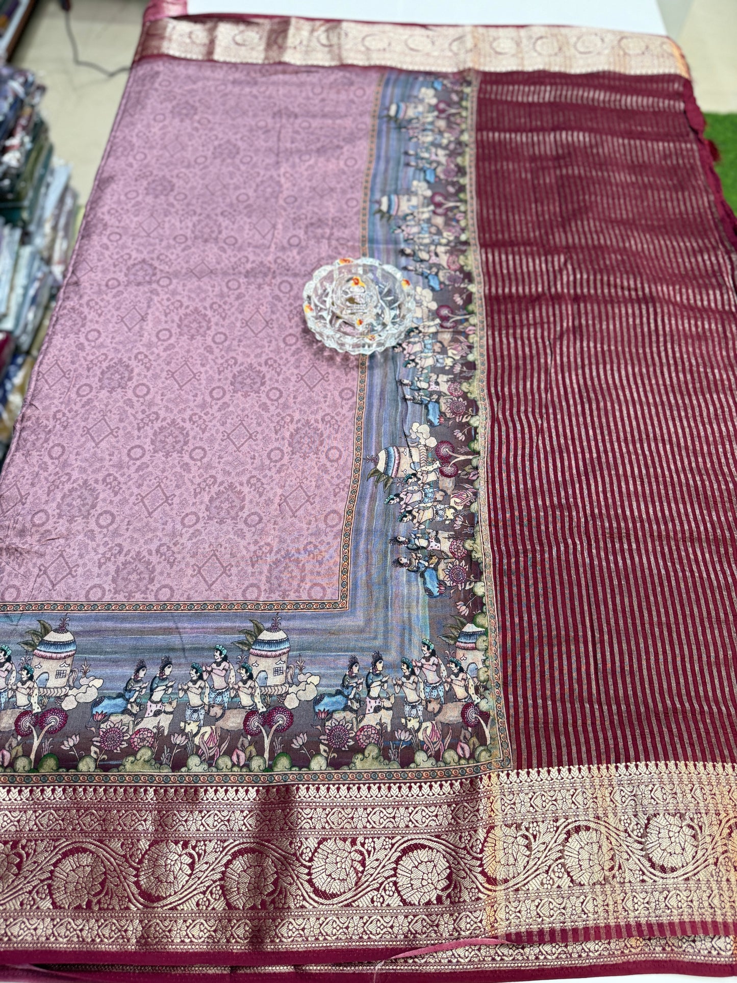 Russian Viscose Crepe Silk Chittpallu Saree with Heritage Print and Zari Border for Women