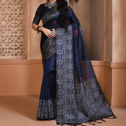 Regal Charm: Banglori Handloom Silk Saree Ensemble
