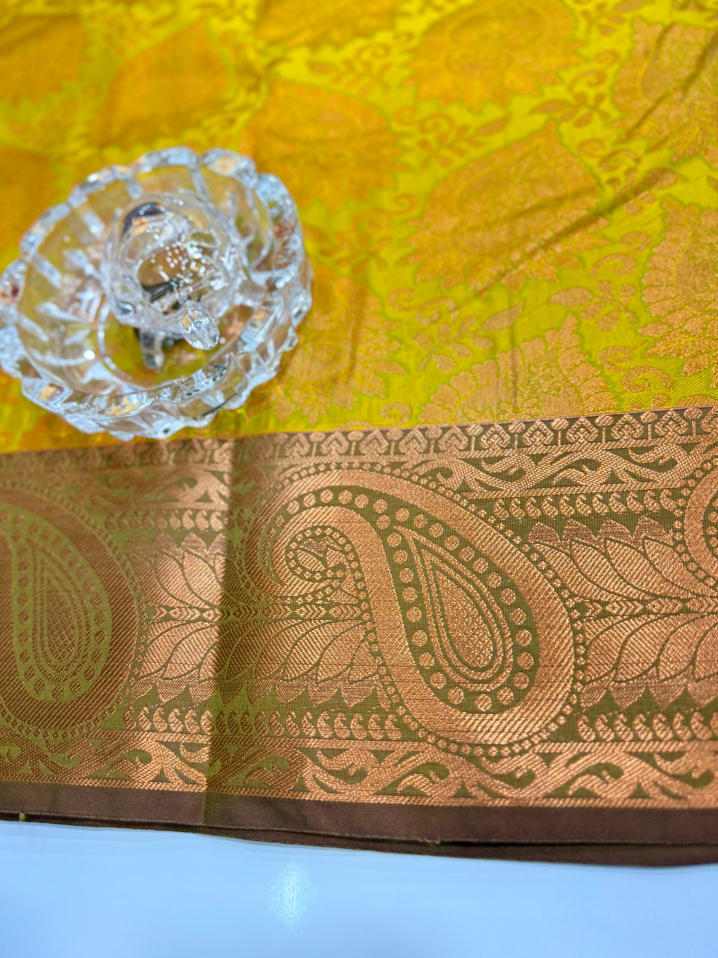 Bridal Soft Silk Saree with Jacquard Weaving & Contrast Border for Women