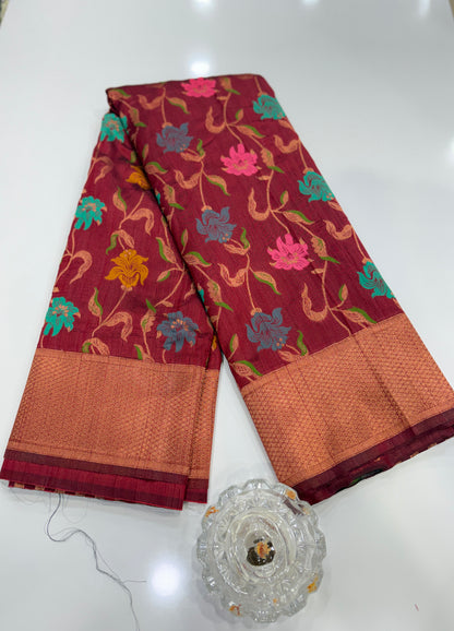 Soft silk saree with woven floral zari border and contrast pallu for women