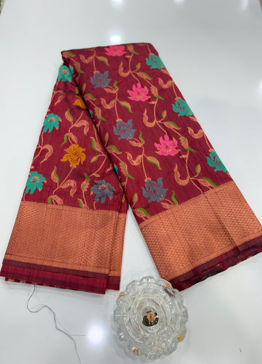 Soft silk saree with woven floral zari border and contrast pallu for women