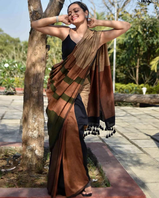 Sico Strip Saree in Cotton Blend Fabric with Blouse Piece – Women’s Daily Wear Saree