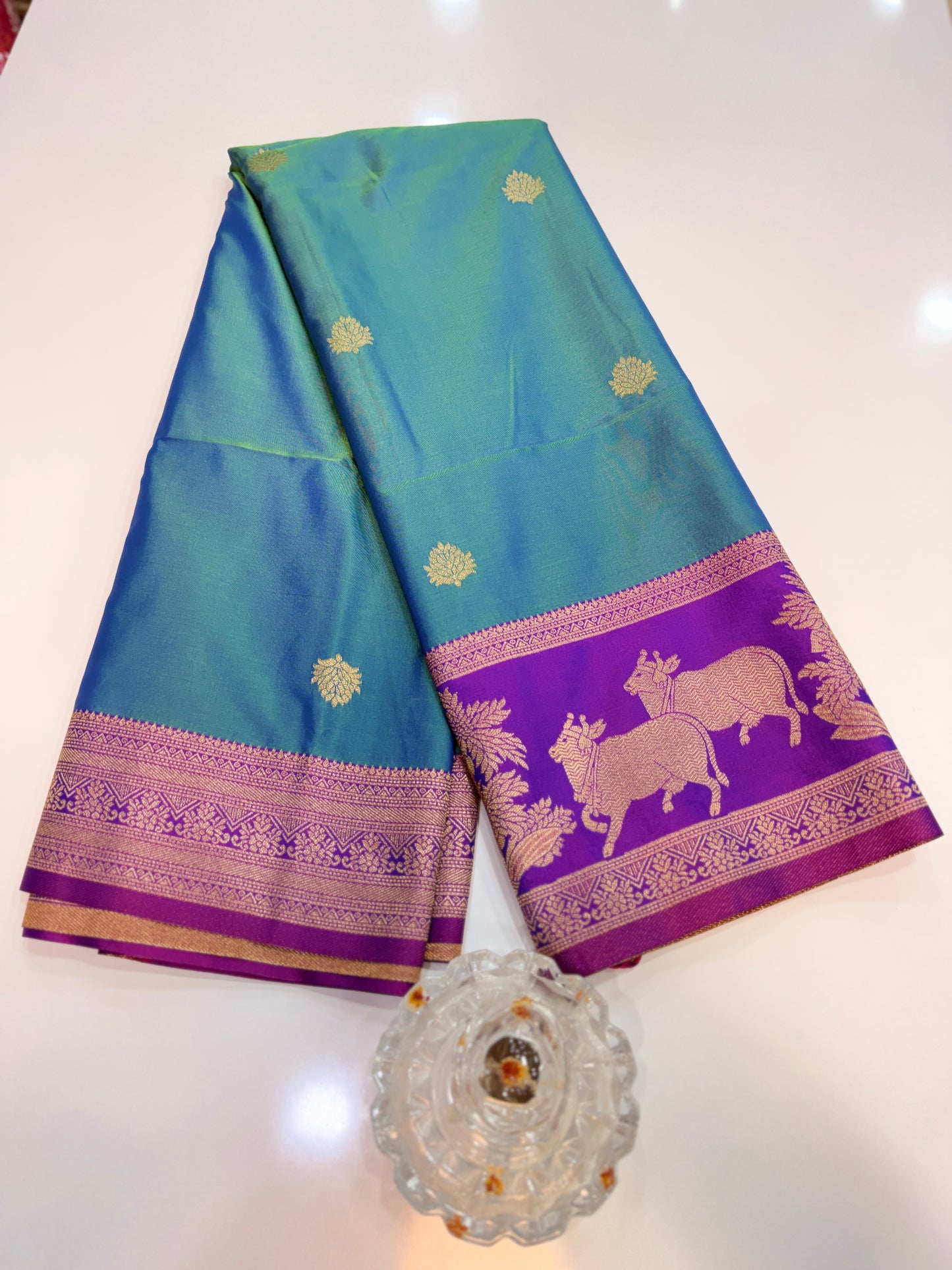 Handloom styled Silk Pichwai Saree with Woven Border and Contrast Blouse