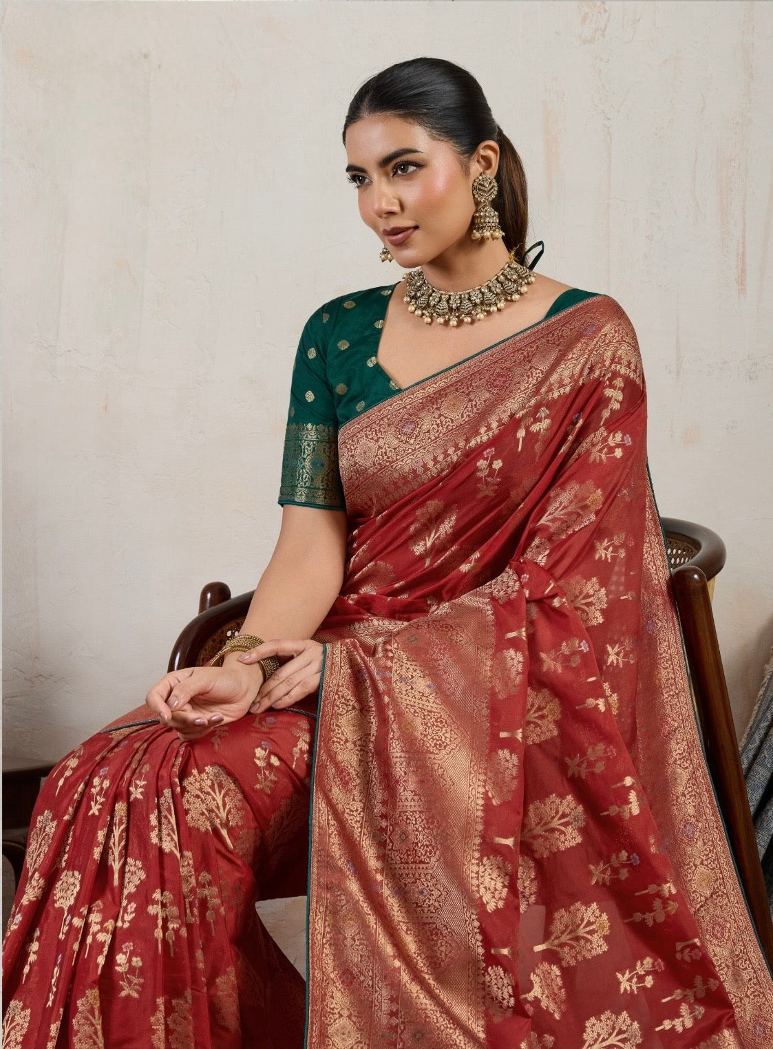Soft Makhmal Silk Saree with 11-Shade Meenakari Weaving and Grand Pallu – Heritage Wedding Saree for Women