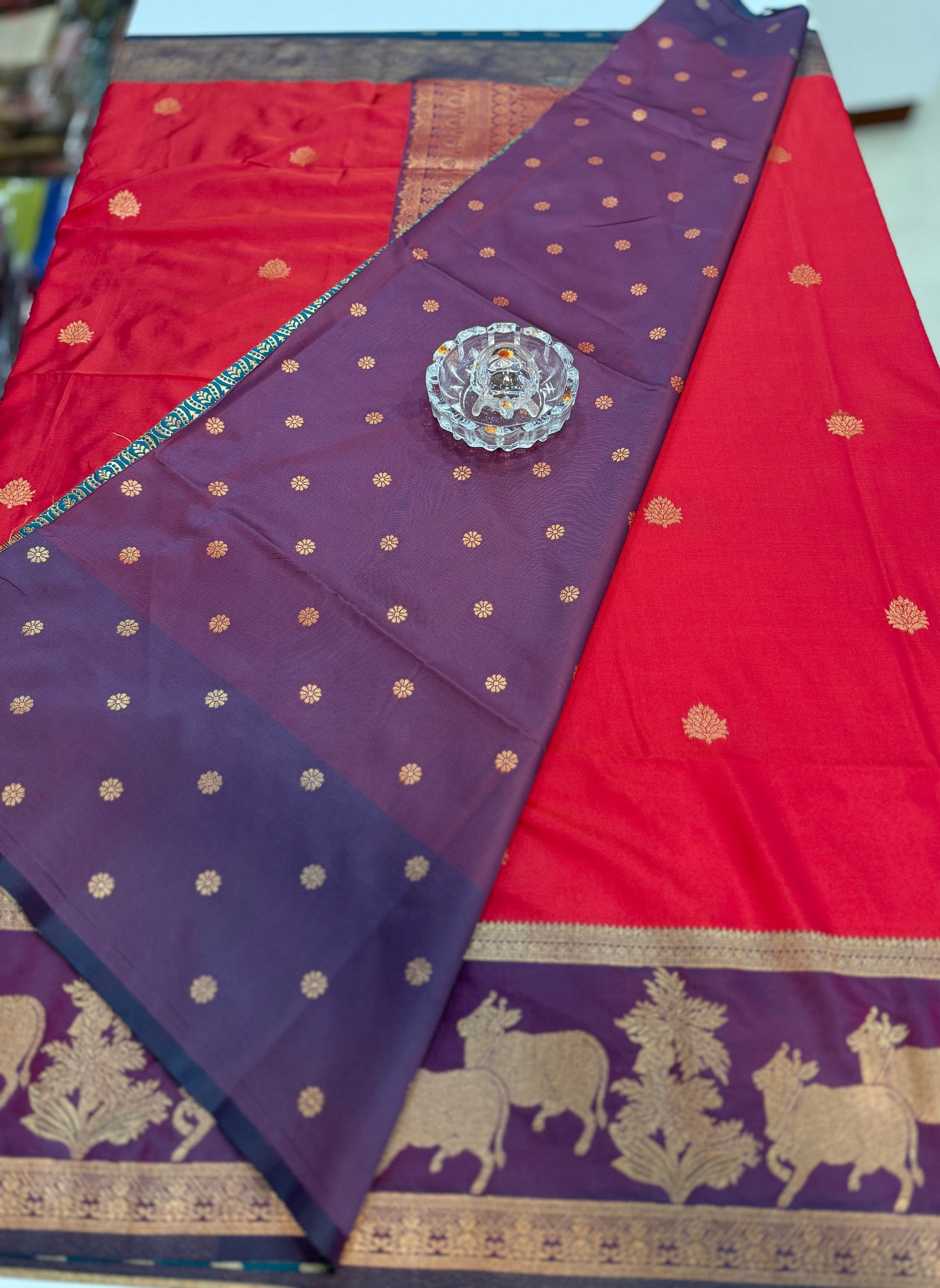 Handloom styled Silk Pichwai Saree with Woven Border and Contrast Blouse