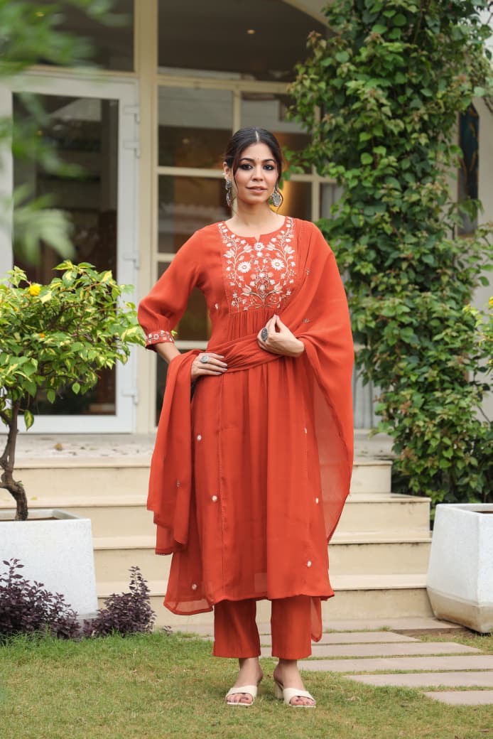Mul Chanderi Kurta Pant Dupatta Set with Embroidery Work – Women’s Ethnic Wear (Sizes M–3XL)