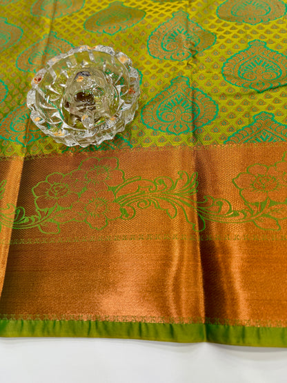 Bridal Soft Silk Saree with Jacquard Weaving & Contrast Border for Women