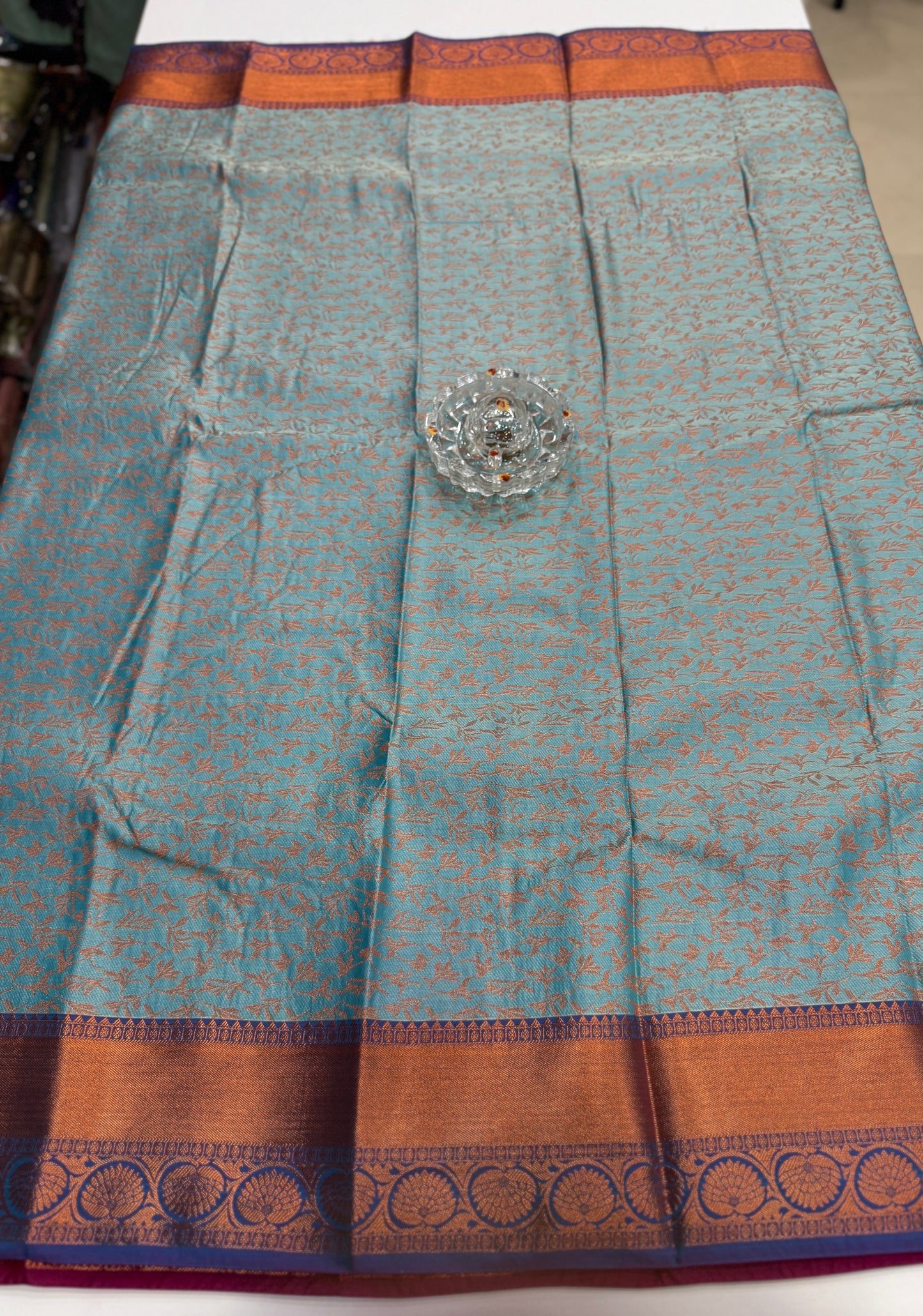 Soft Silk Saree with Samutrika Weaving and Contrast Zari Border for Women – Lightweight Festive Wear Saree