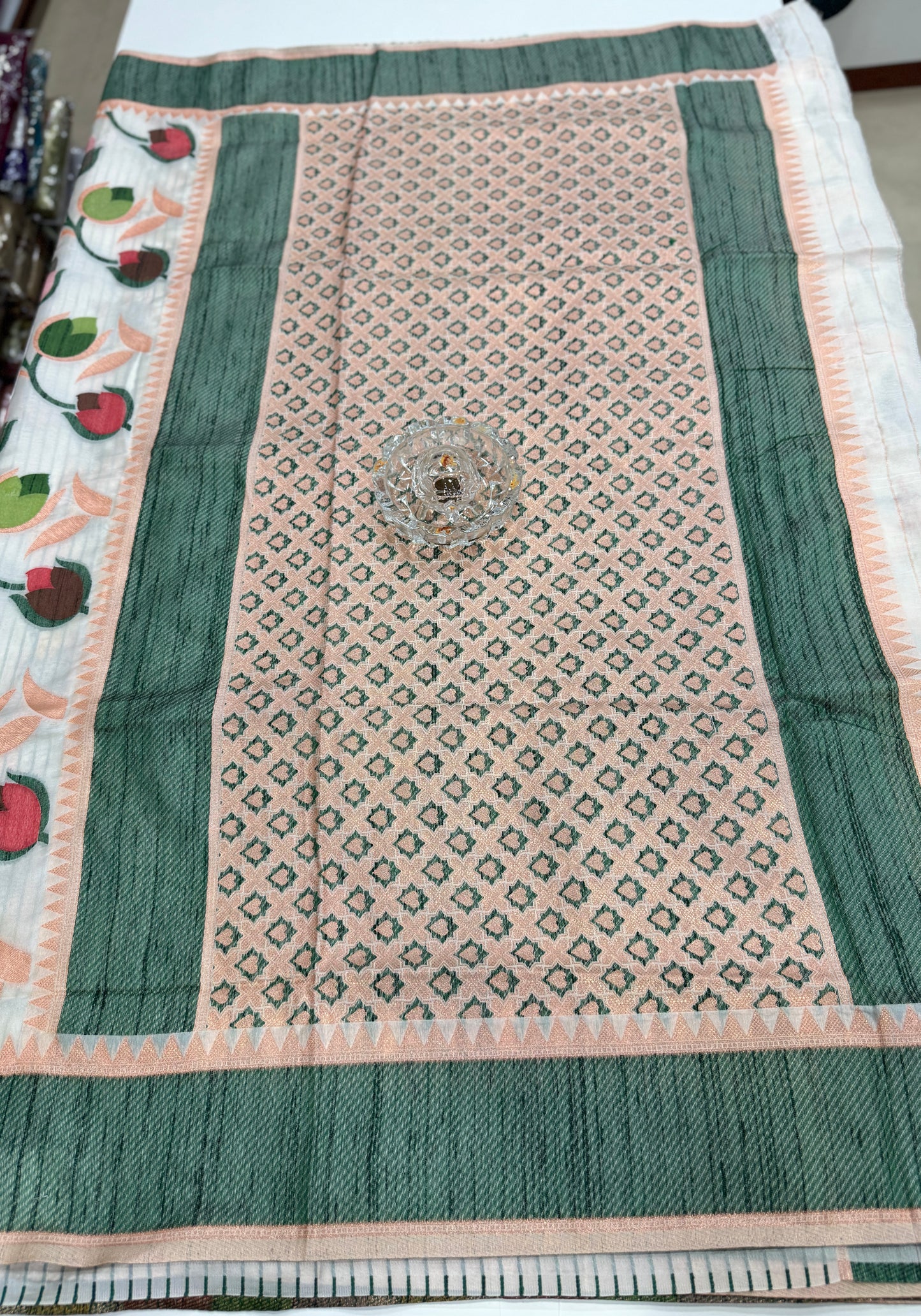 Soft silk floral printed saree with contrast blouse, lightweight festive wear saree for women