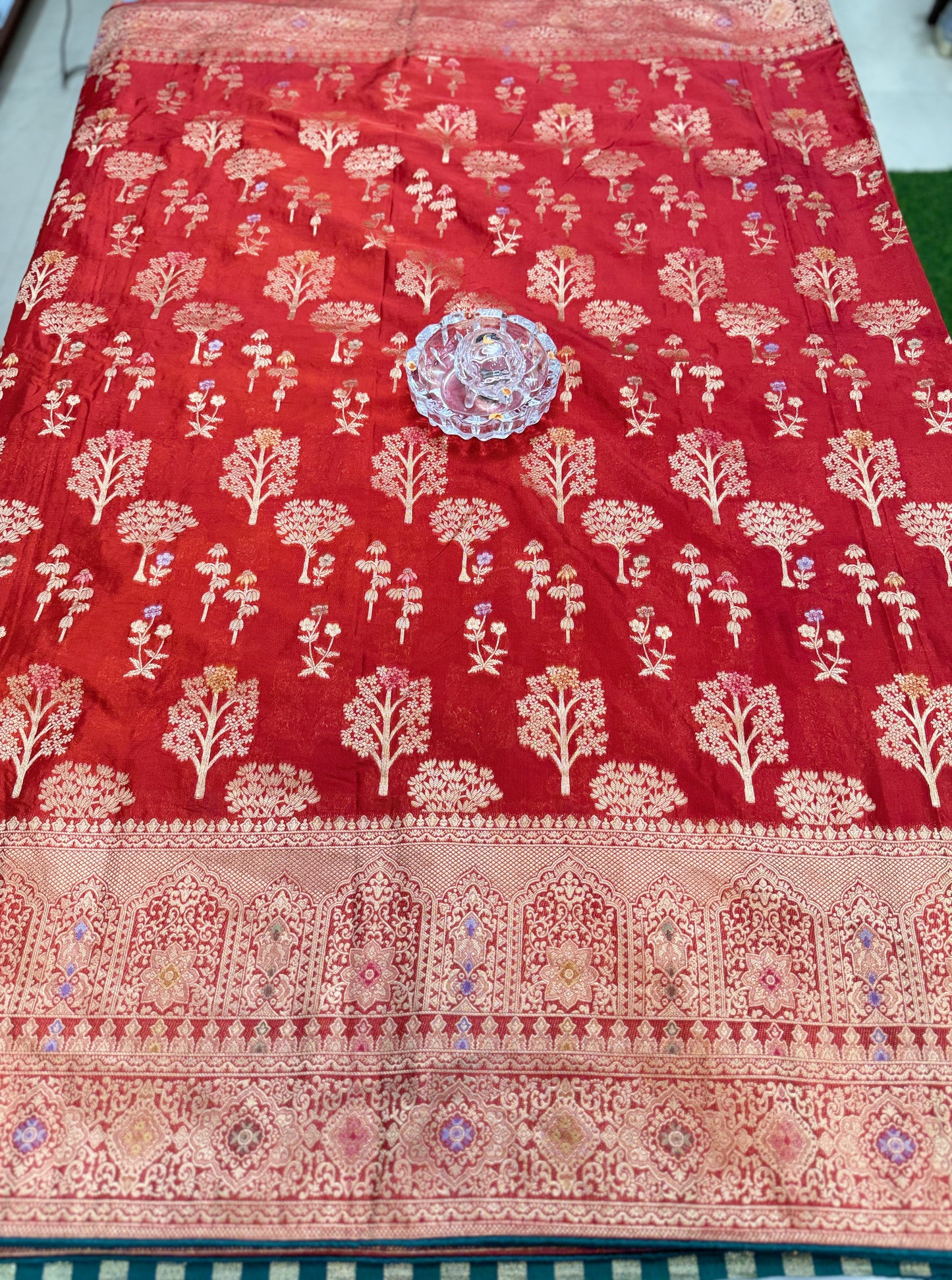 Soft Makhmal Silk Saree with 11-Shade Meenakari Weaving and Grand Pallu – Heritage Wedding Saree for Women