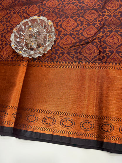 Bridal Soft Silk Saree with Jacquard Weaving & Contrast Border for Women