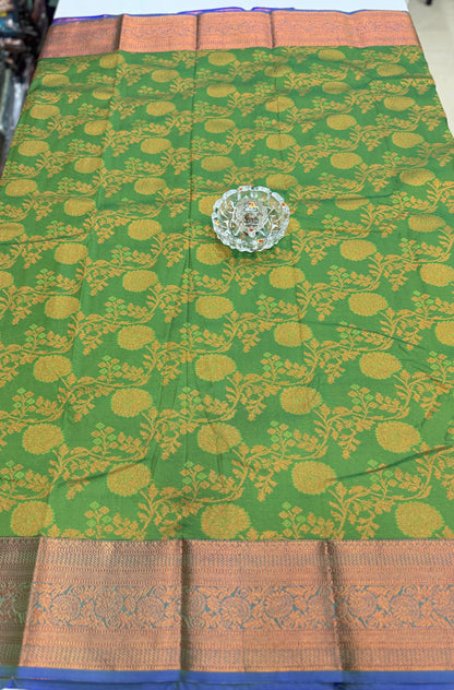 Soft Silk Saree with Samutrika Weaving and Contrast Zari Border for Women – Lightweight Festive Wear Saree