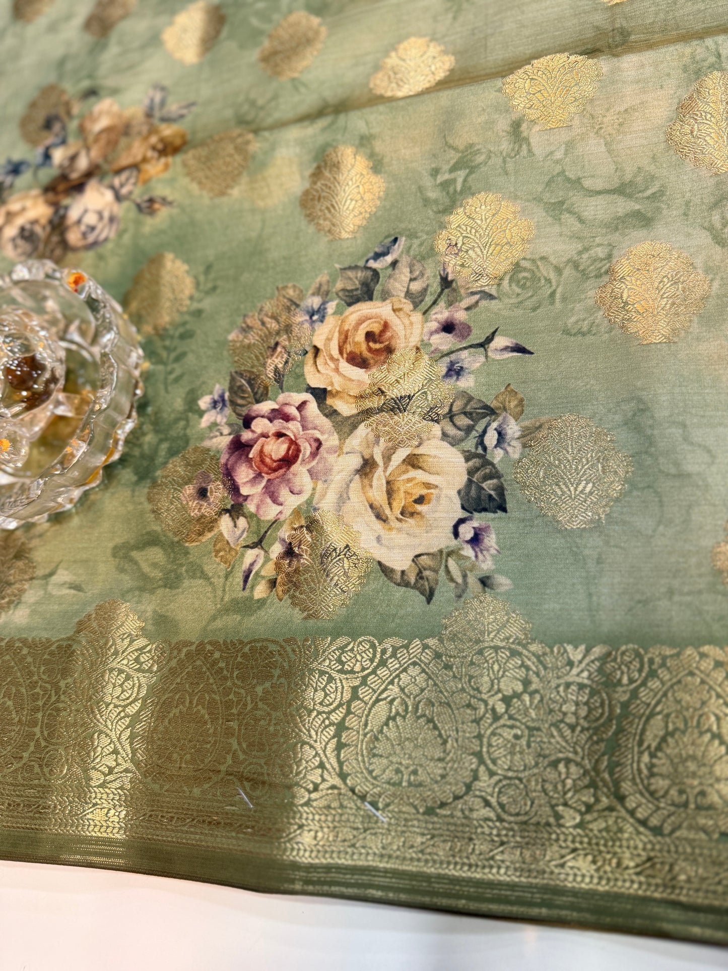 Bamboo Silk Floral Printed Saree with Rich Decorative Pallu, All Over Rich Butti Weaving