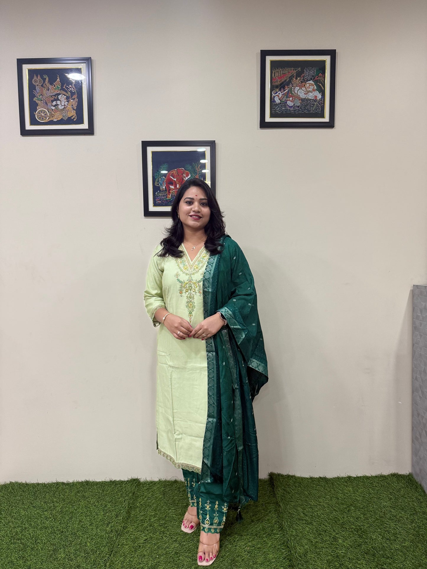 Mani’s Fashions – Rangoon Presents CHUNRI
